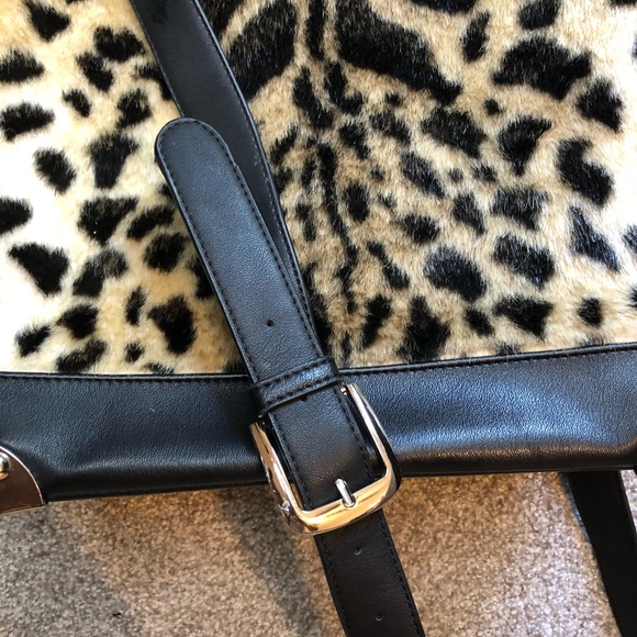 Donna Slayers Fabulous Furs Cheetah Bag w/Strap - Picture 3 of 6
